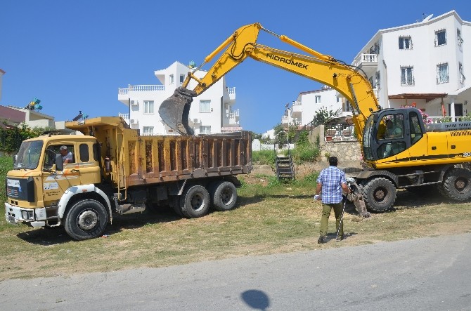 Kuşadası'nda asfalt çalışmaları başladı