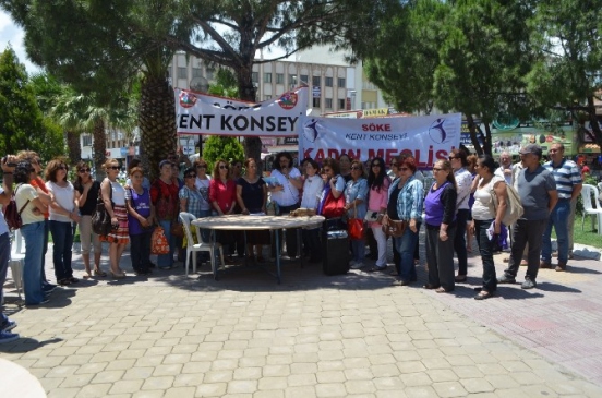 Söke Kent Konseyi'nden “Resmi nikahsız evliliğe hayır” imza kampanyası