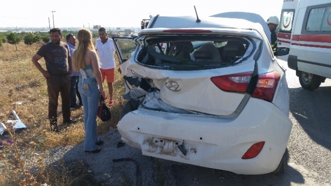 Didim'de trafik kazası; 2 yaralı