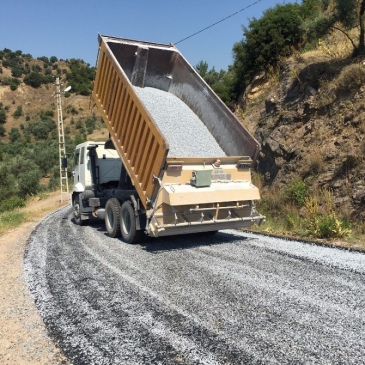 Beyköy'de asfaltlama çalışması başladı