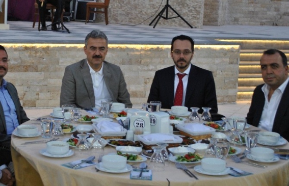 ADÜ Aydın protokolünü iftarda ağırladı