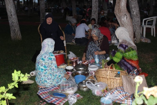 Aydın'da iftar ve sahur manzaraları