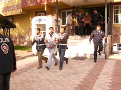 Zehir tacirleri yakalandı