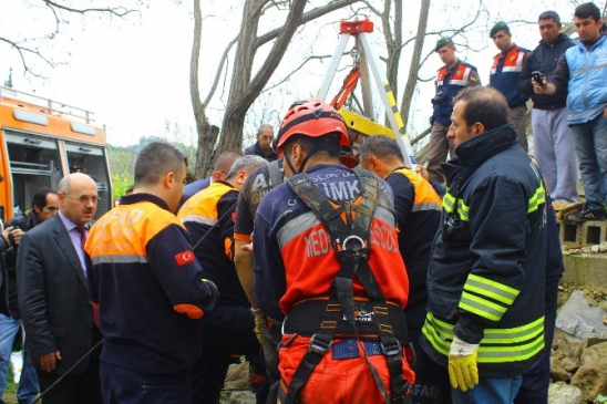 Adresler karışınca UMKE ve itfaiye ekipleri uzun süre yaralı aradı