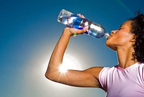 Yaz aylarında günlük 2-2,5 litre su tüketin