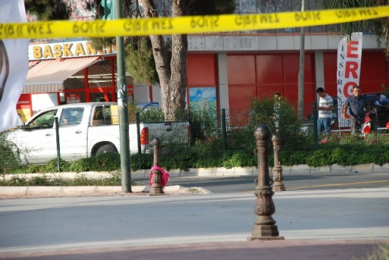 Didim Kent Meydanında şüpheli çanta alarmı