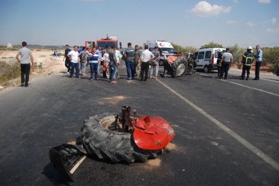Yaz aylarında eski traktörler tehlike saçıyor