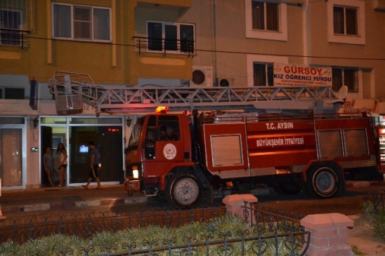 Kız yurdundaki yangın paniğe yol açtı