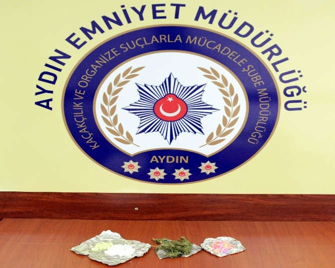 Aydın polisinden sokak satıcılarına darbe
