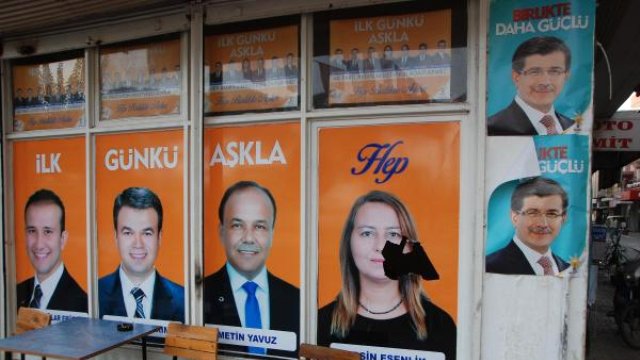 AK Parti'nini Germencik seçim bürosuna taşlı saldırı