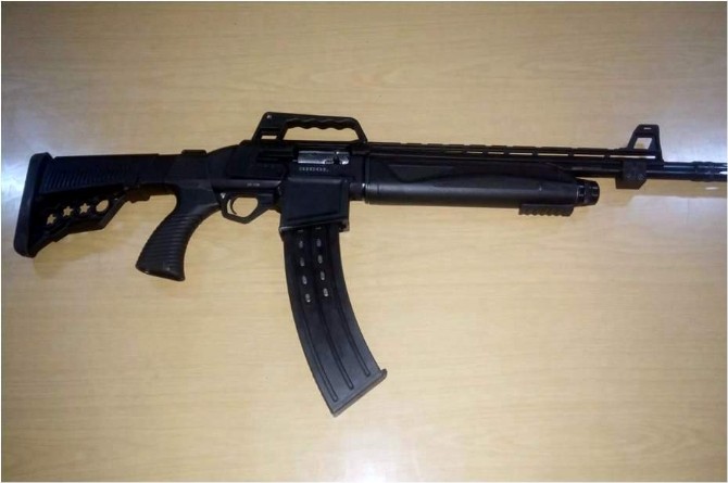 İnternetten aldığı silahı denerken jandarmaya yakalandı