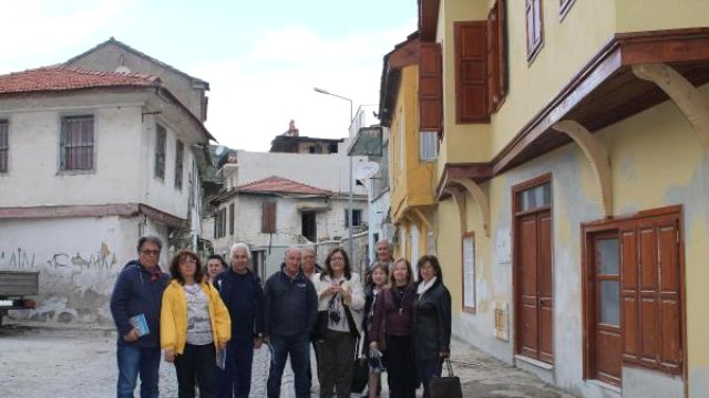 Yunanistan'dan Söke'ye gelip, atalarının izini aradılar