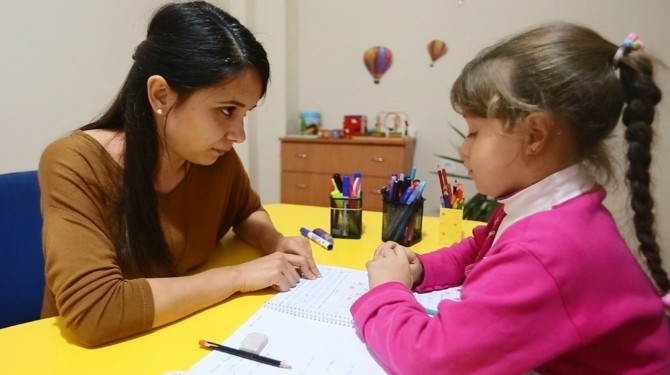 'Ebru Öğretmen' klibi izlenme rekorları kırıyor