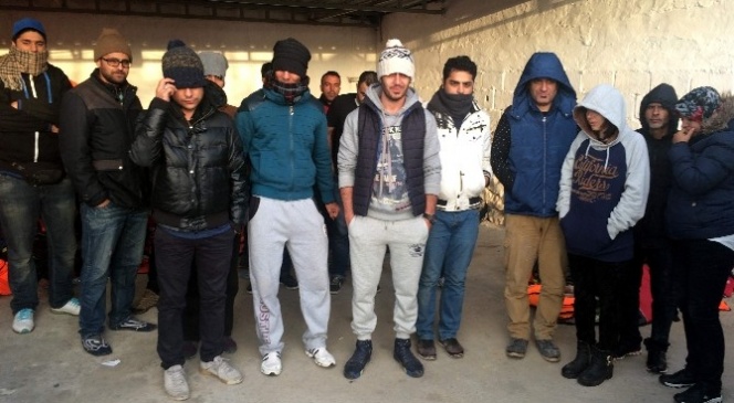 Didim'de 79 Suriyeli yakalandı