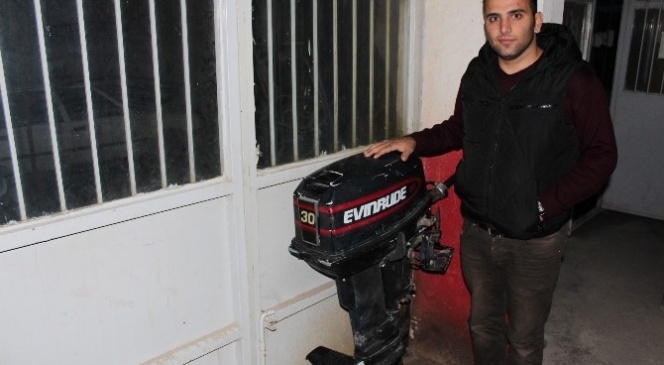 Teknesinin motorunu çalanları ortaya çıkardı