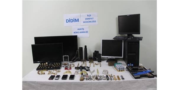 Didim'de polisten kaçmaya çalışan hırsızlık şüphelileri yakalandı