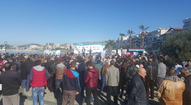 Kuşadası'nda Hamsi Şenliği düzenlendi