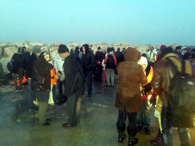 Kuşadası ve Didim'de 81 göçmen yakalandı