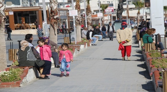 Didim'de yazdan kalma günler yaşanıyor