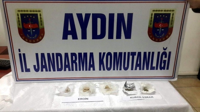 Üzerlerinde uyuşturucu taşıyan 2 kişi gözaltına alındı