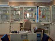 Eczane çalışanlarına eğitim veriliyor