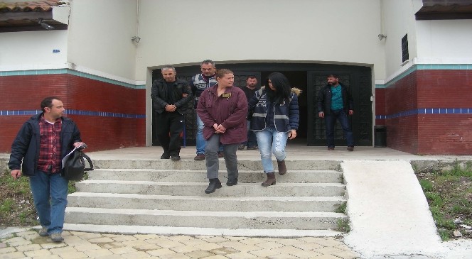 Kuşadas'nda uyuşturucu operasyonları