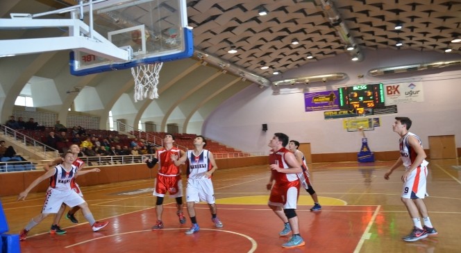 Gençler basketbolda şampiyonlar belli oldu