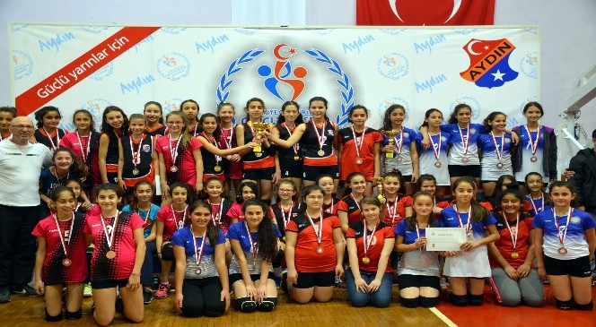 Aydın'da Okullararası Voleybol Şampiyonları belli oldu