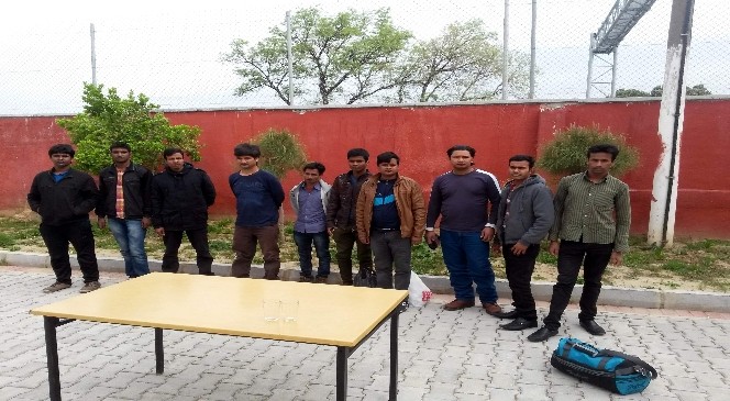 Otobüsteki yolcuların arasından 34 kaçak çıktı