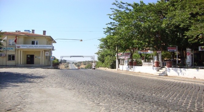 Doğanbey'i bırak Akköy'e bak