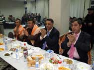 Bağarası’nda deve güreşleri öncesi halı gecesi coşkusu