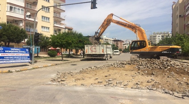 Büyükşehir asfalt çalışmalarına hız verdi