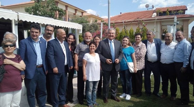 Deniz Baykal Kuşadası'nda