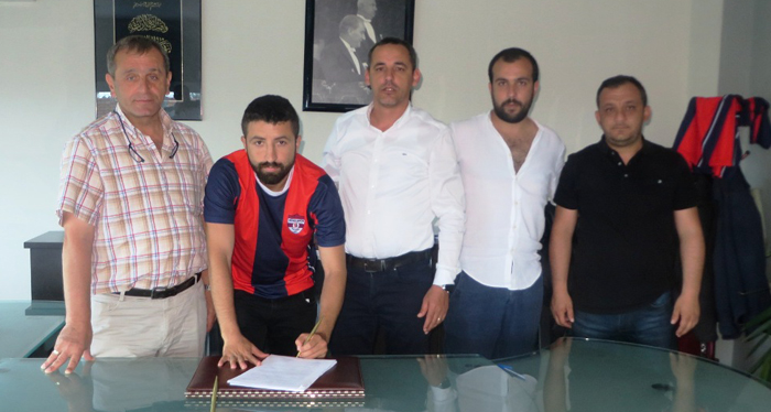 SÖKESPOR TRANSFERDE DURMUYOR