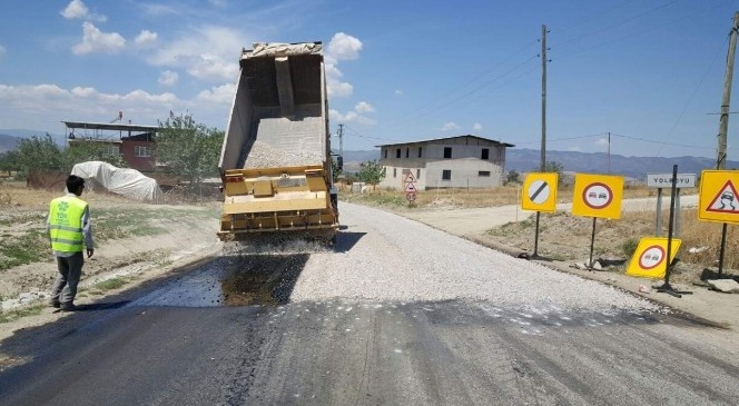 Büyükşehir asfaltlama çalışmaları devam ediyor