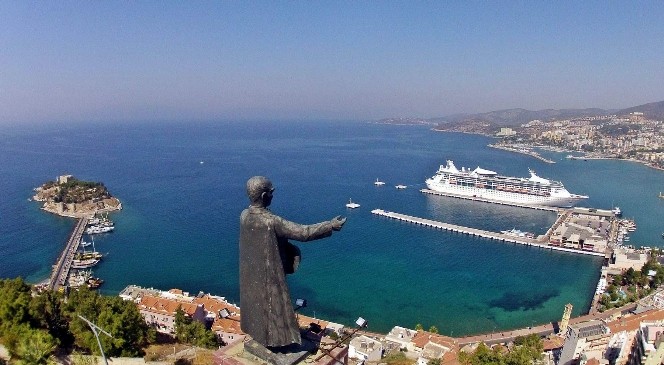 Büyükşehirden Kuşadası'nda yeni yatırım