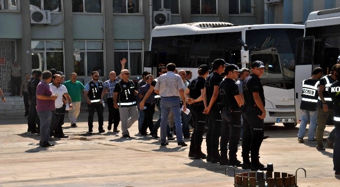 Aydın’da gözaltına alınan 29 kişiden 21’i tutuklandı