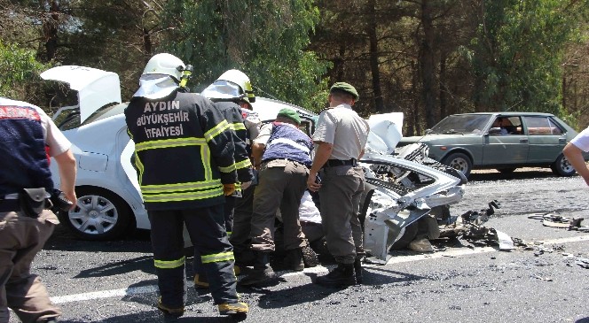 Kuşadası’ndaki trafik kazasında ölü sayısı 3’e çıktı