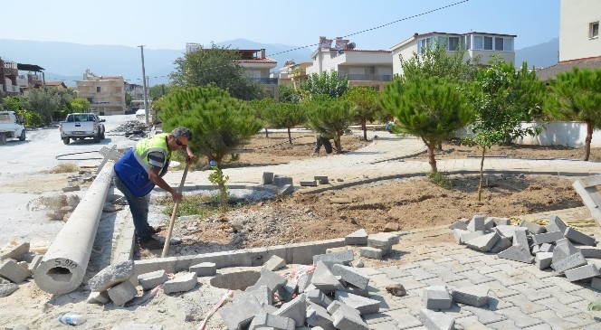 Kuşadası Belediyesi’nden Güzelçamlı’ya “Erdal Eren Parkı“