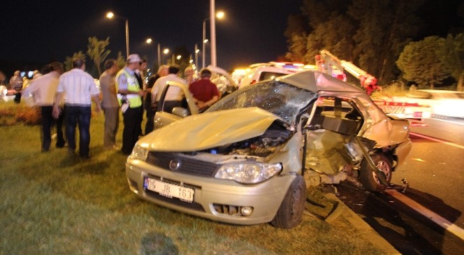 Düğün dönüşü feci kaza: 3 ölü, 4 yaralı