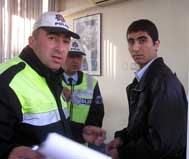 Yaya ve üst geçitleri kullanmayan yayalara ceza kesildi