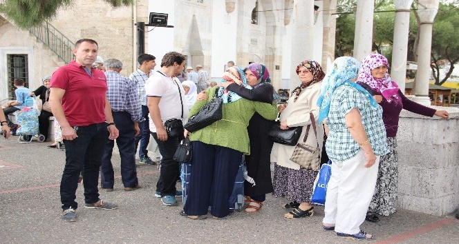 Aydınlı hacılar yurda dönüyor