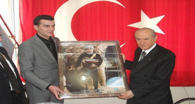 Burak Pehlivan MHP Aydın il başkanlığına atandı