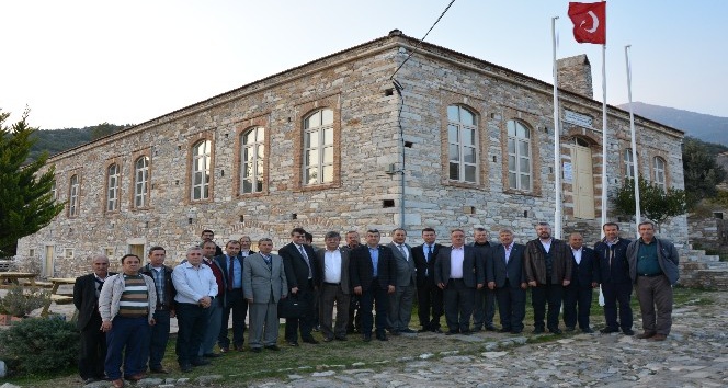 Aydın ziraat odaları Söke’nin tarihi Doğanbey köyünde toplandı