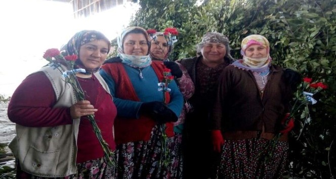 Başkan Çerçioğlu emekçi kadınları unutmadı
