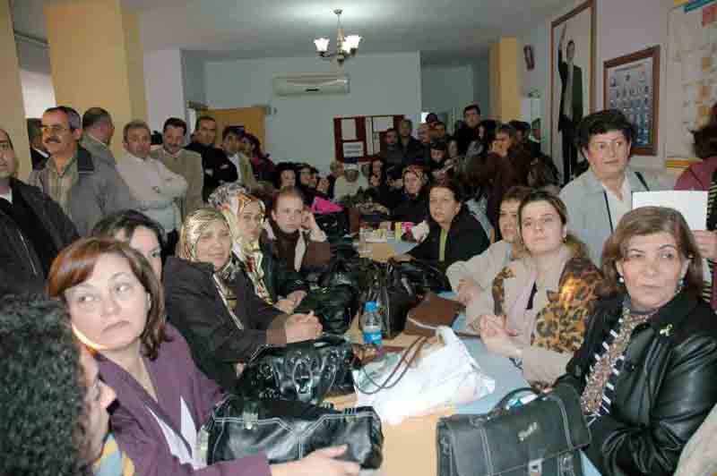 Kuşadası AKP Kadın Kolları’nda kongre heyecanı