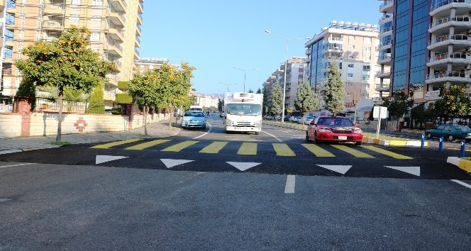 Yükseltilmiş geçitleri yayaların hizmetinde