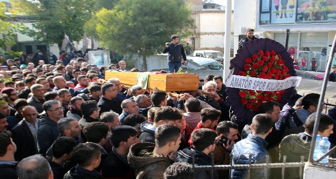 17 yaşındaki genç, gözyaşları arasında son yolculuğuna uğurlandı