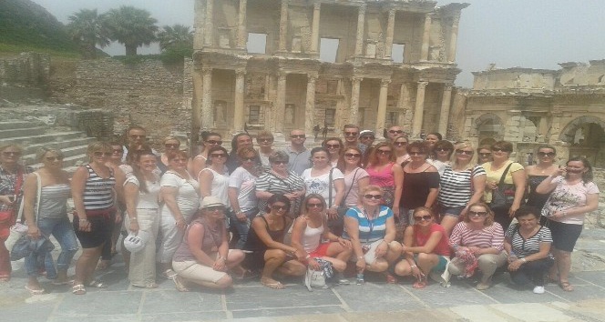Efes’e ziyaretçi sayısı bir milyona yaklaştı