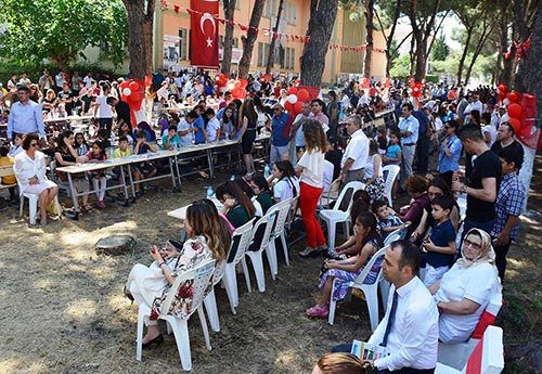 Çocuk Yazarlardan imza ve söyleşi günü